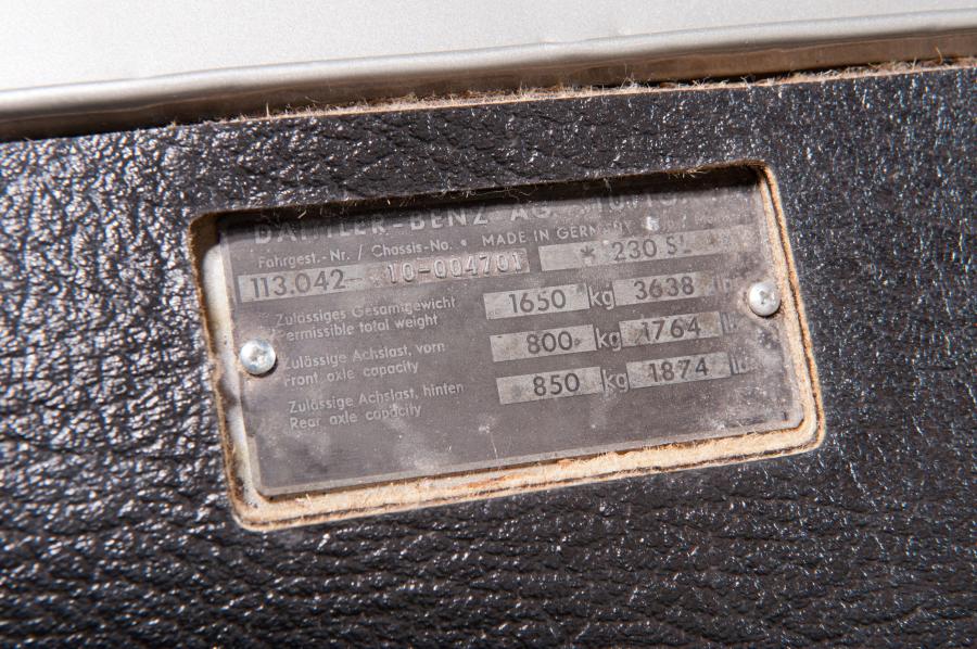  Mercedes-Benz 230 SL 1964 года  (фото 3 из 12)